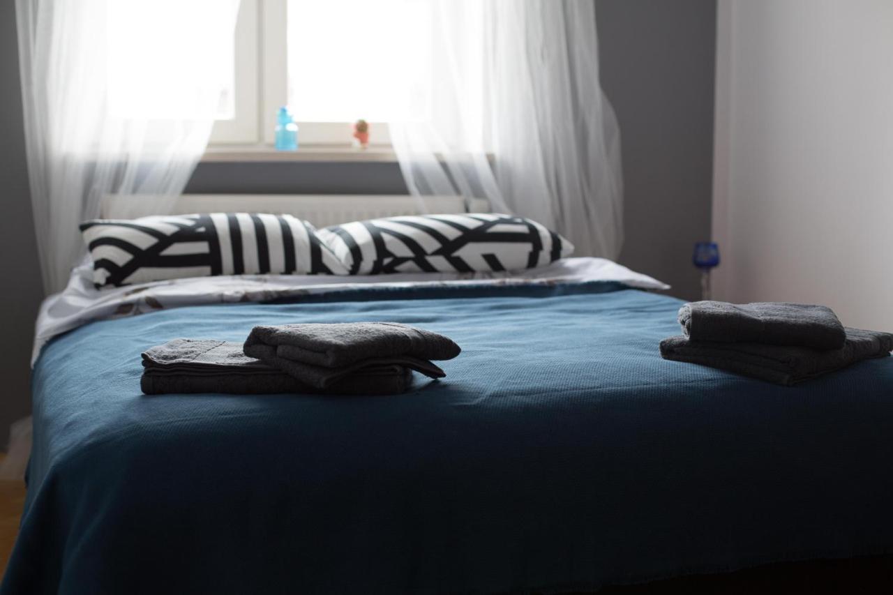 V Hostel Варшава Экстерьер фото